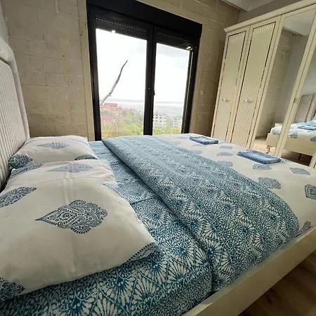 Diamond Villa *